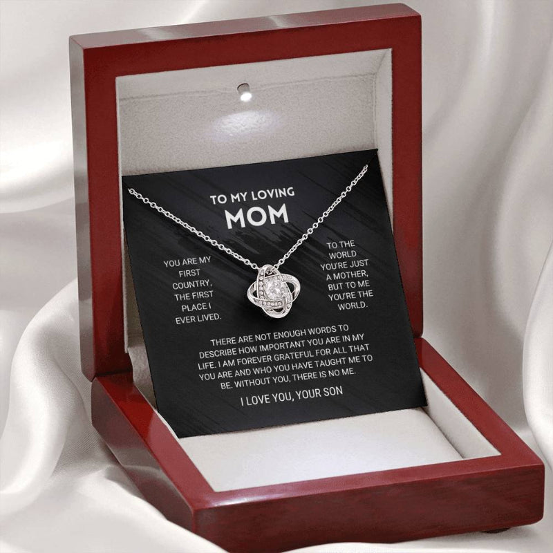 Sophisticated Crystal Pendant Necklace For Mom